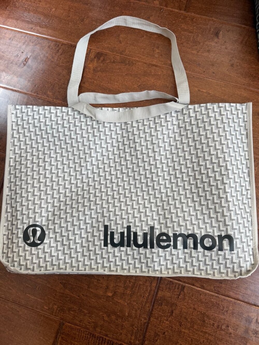 lululemon Reusable Shopping Tote Bag Jumbo XL White Grey Geometric Print New